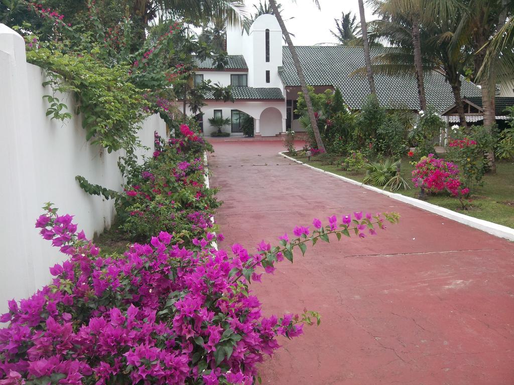 Résidence Hôtelière Océane Libreville Extérieur photo