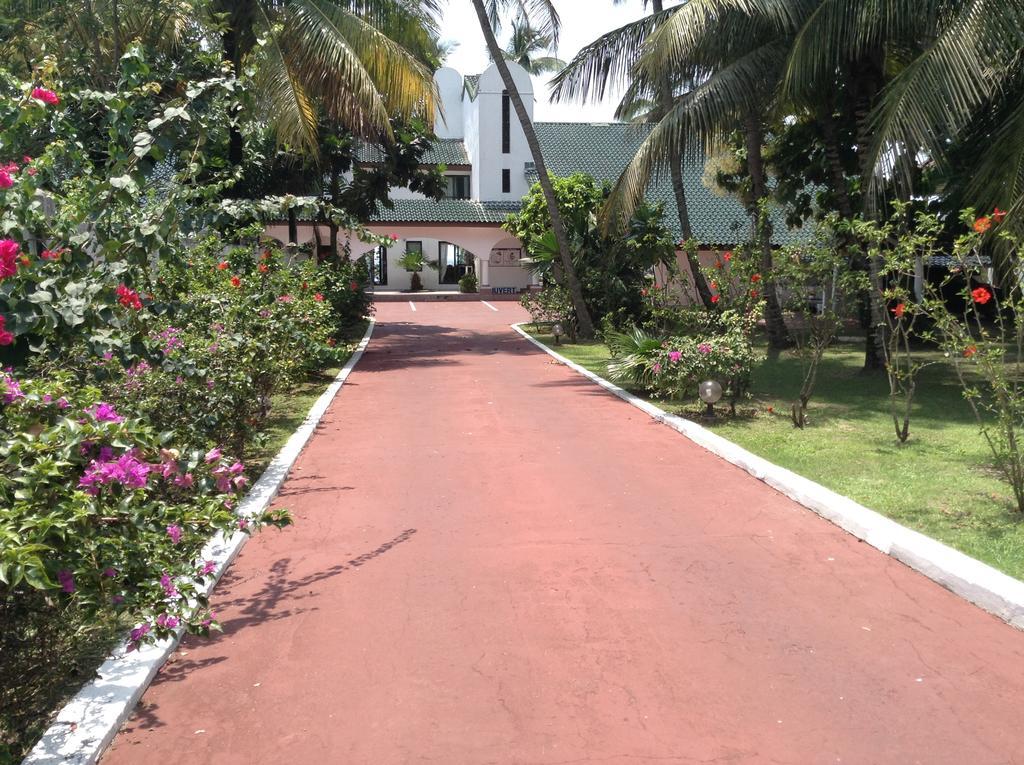 Résidence Hôtelière Océane Libreville Extérieur photo